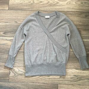 Story S gray lightweight sweater